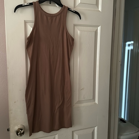 Wild fable - Picture 2 of 7